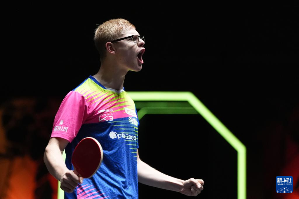 一步一个脚 一步一个脚