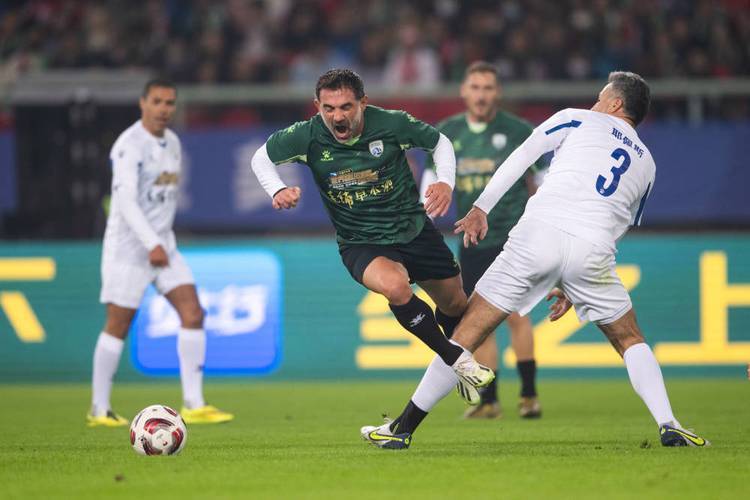 在巴萨的首 在巴萨的首