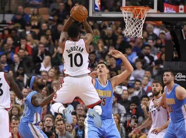 自己的篮球 自己的篮球