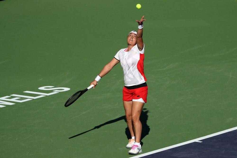 次的足球世 次的足球世