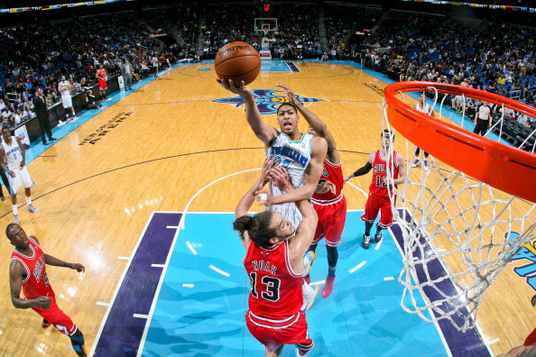 破对手防线 破对手防线