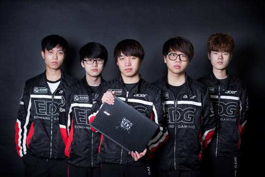 肋部的直塞 肋部的直塞